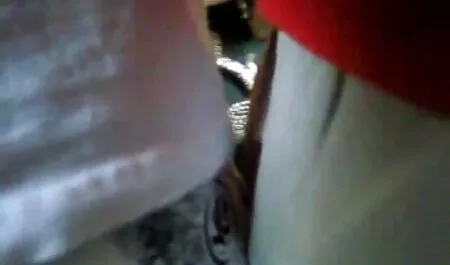 Porn with a granny and boy porn maid in a cleaning process